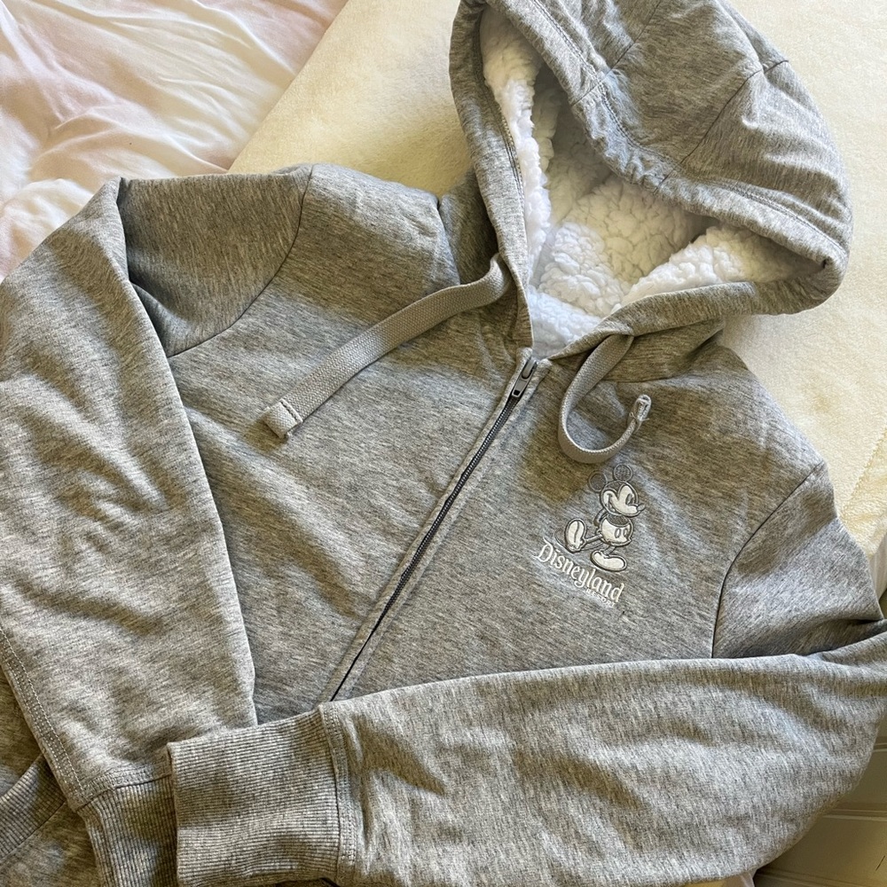 Disneyland Disney Resort Zip up sweater jacket